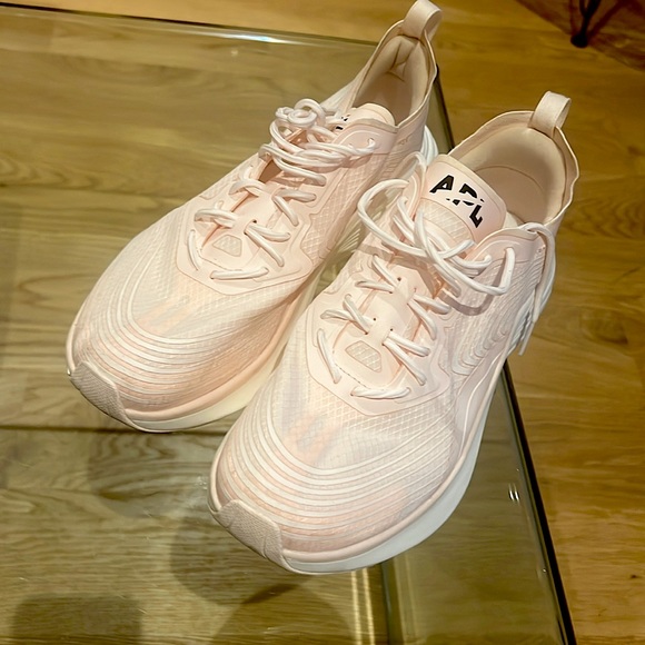 APLs only worn 2x in near perfect condition! - Picture 1 of 2